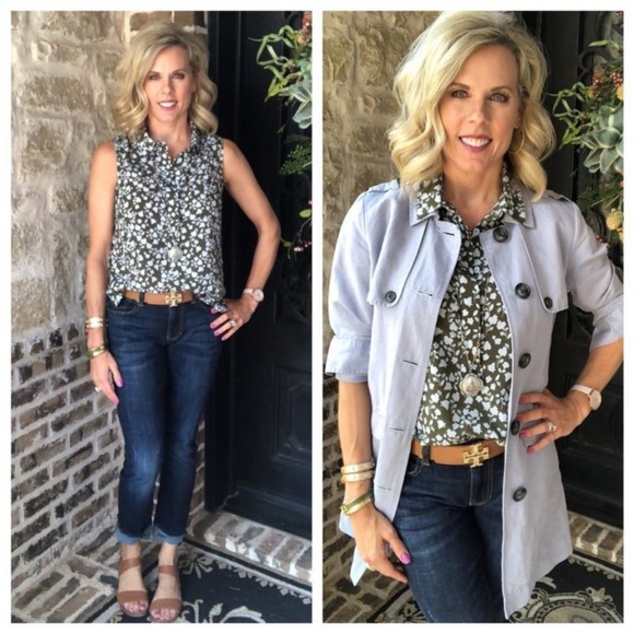 Cabi #3614 Keepsake Sleeveless Blouse Size Small - Picture 2 of 12